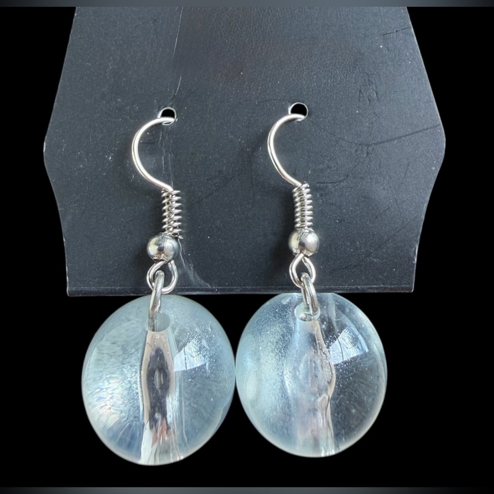 BEAUTIFUL SILVER, GRAY/CLEAR BEADED NECKLACE & EARRING SET - Picture 3 of 3
